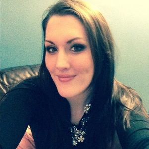 Meet your Posher, Teresa